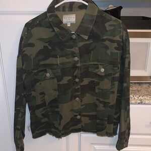 Hayden Los Angeles Women's Distressed Camouflage Utility Jacket Size L